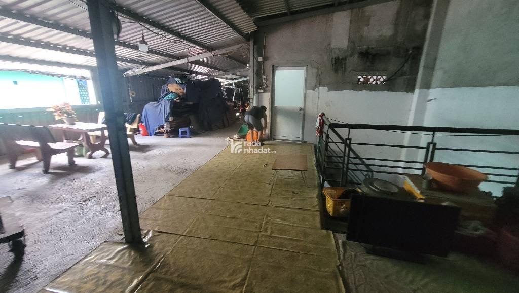 Bán nhà 2 maetj tiền kinh dânh gần aeon tân phú