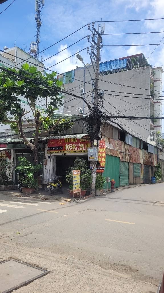 Bán nhà 2 maetj tiền kinh dânh gần aeon tân phú