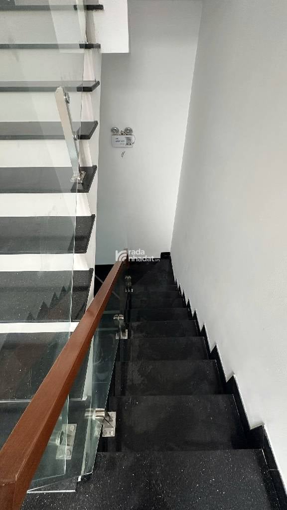 Nhà mới 3 tầng - 65m2 - HXH cư xá Điện Lực Trần Não 