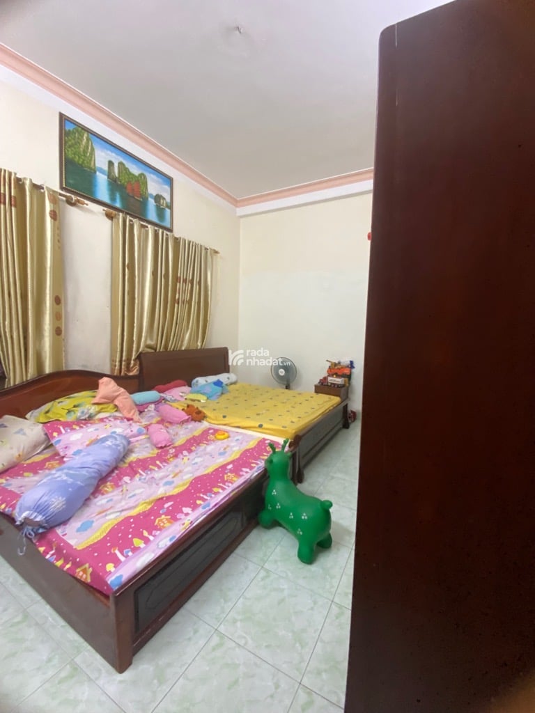 NGAY SÂN BAY, MTKD HỒNG HÀ, TÂN BÌNH, 219M2 DÒNG TIỀN 60TR MỖI THÁNG. GIẢM 350TR CHỈ CÒN 56T TL 