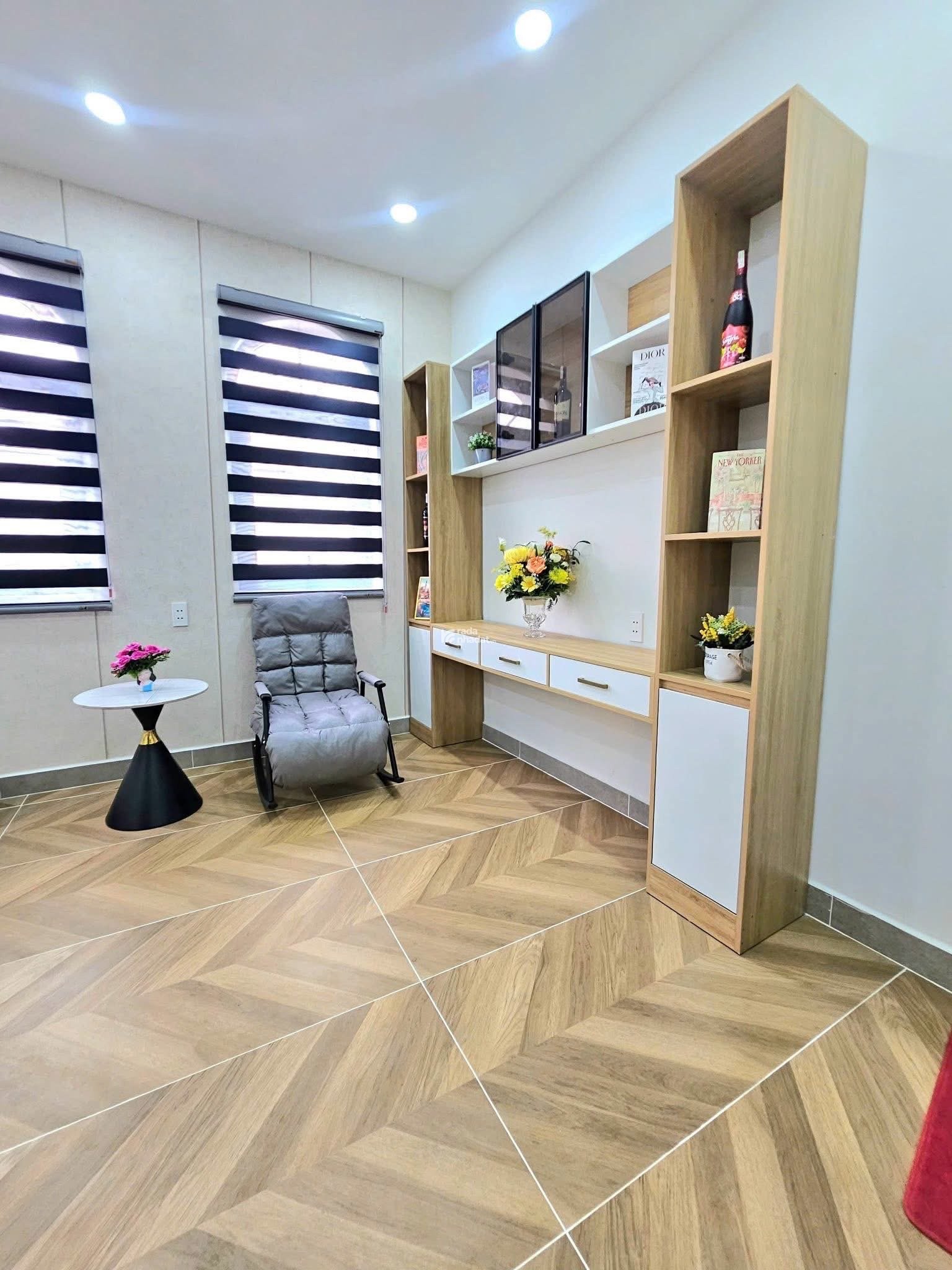 NHÀ MỚI FULL NỘI THẤT - 3 TẦNG XE HƠI ĐỖ CỬA - KẾ TÂN BÌNH - CHỈ 5.98 TỶ TL