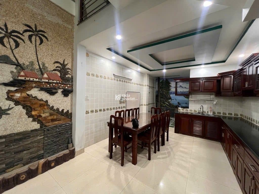 Bán gấp nhà 6 tầng hẻm 8m thông Lê Văn Thọ P9 Gò Vấp 70.2m2 Giá 11.8 Tỷ