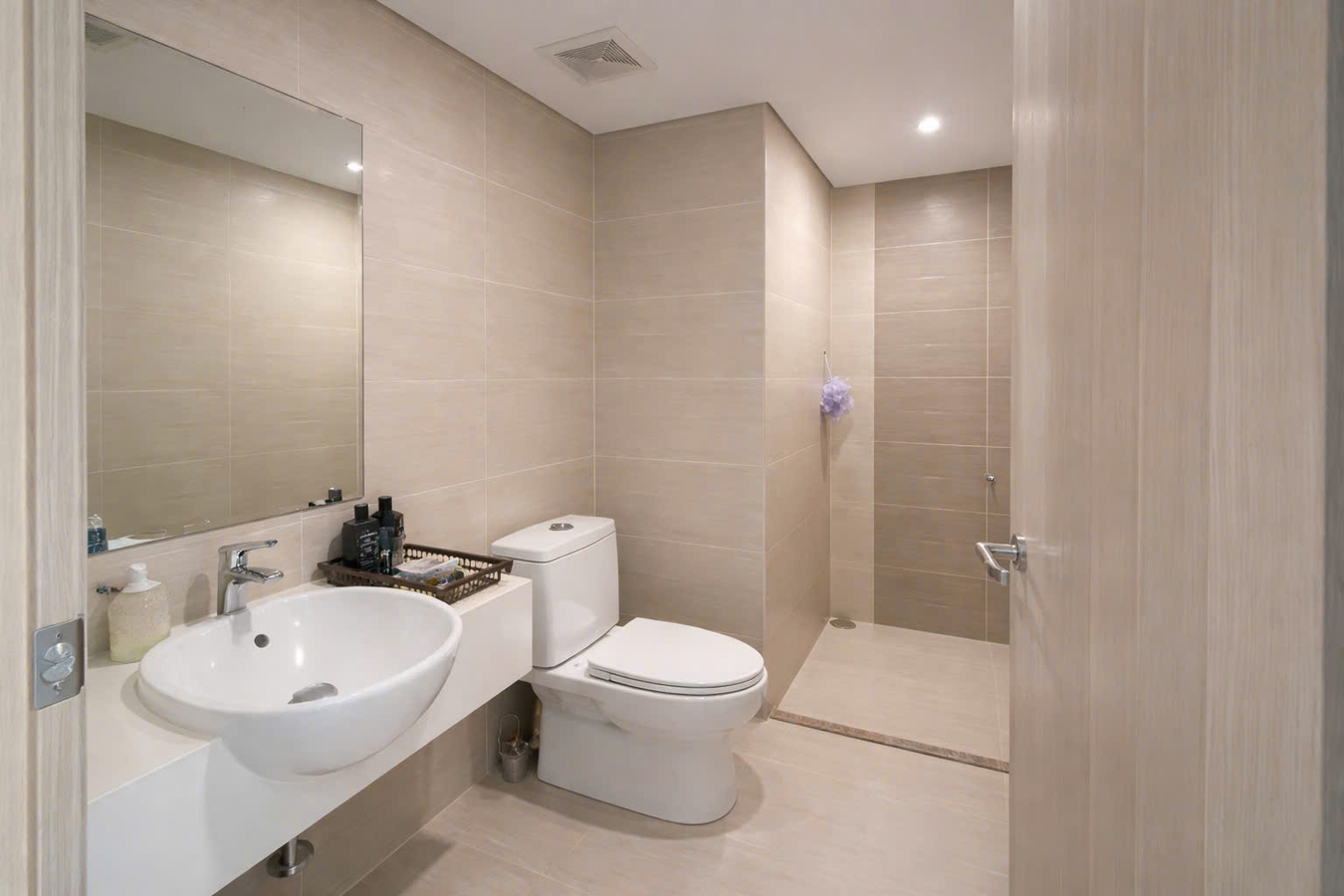 Cần bán 1PN1 51,80m2, phân khu The Rainbow, giá tốt 2,73tỷ