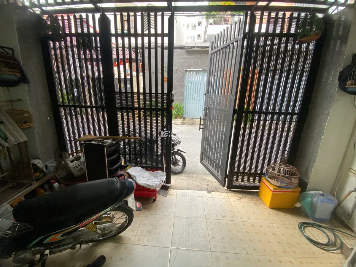 Nhà Phú Thọ Hòa, Hẻm xe tải 8m, DT 75m2, 5x15, Giá chỉ 10 tỷ TL