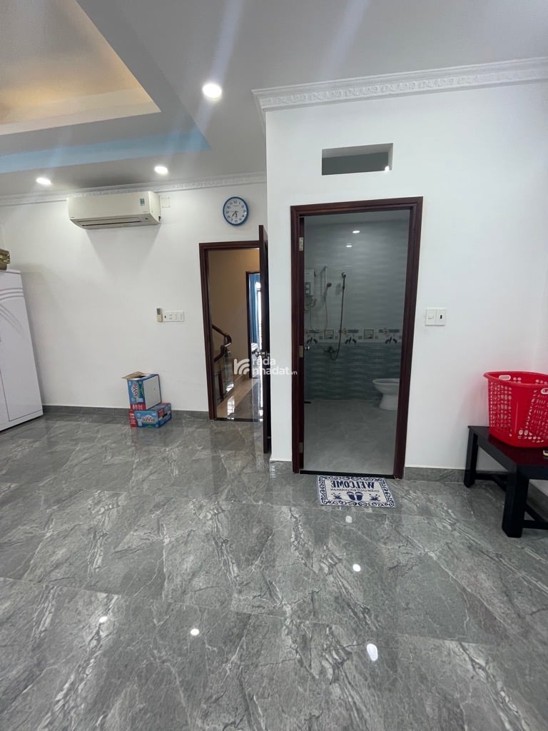 BÁN BIỆT THỰ 94M2 9.5 TỶ 5 TẦNG 6PN HẺM XE TẢI NGAY CHỢ BÌNH TRỊ ĐÔNG BÌNH TÂN 