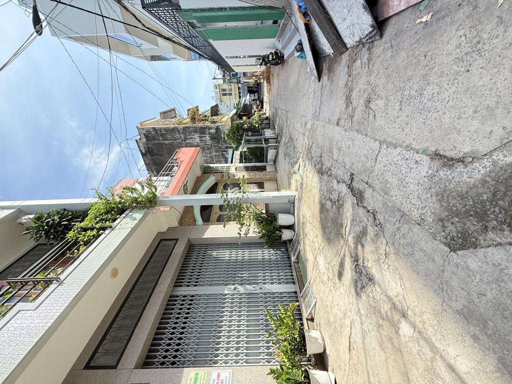 BÁN NHÀ LÝ THÁNH TÔNG 100M2 9.X TỶ 5X20M GẦN TÔ HIỆU XE HƠI ĐỖ CỬA HIỆP TÂN TÂN PHÚ 