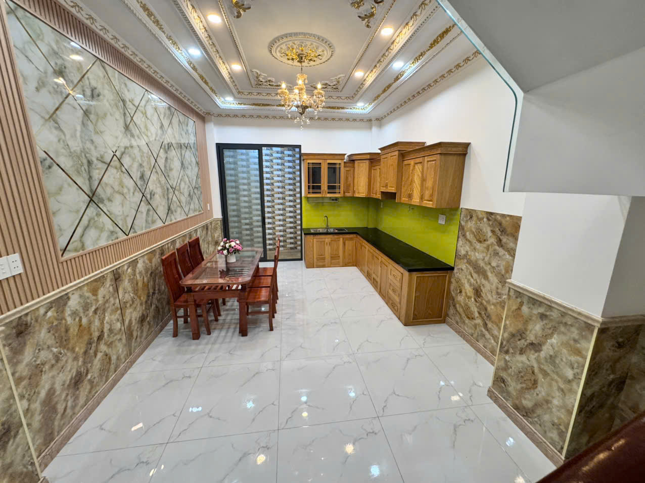 NHÀ 3 LẦU TX24 - ĐƯỜNG THÔNG - GIÁ MỀM CHỈ 5 TỶ 390