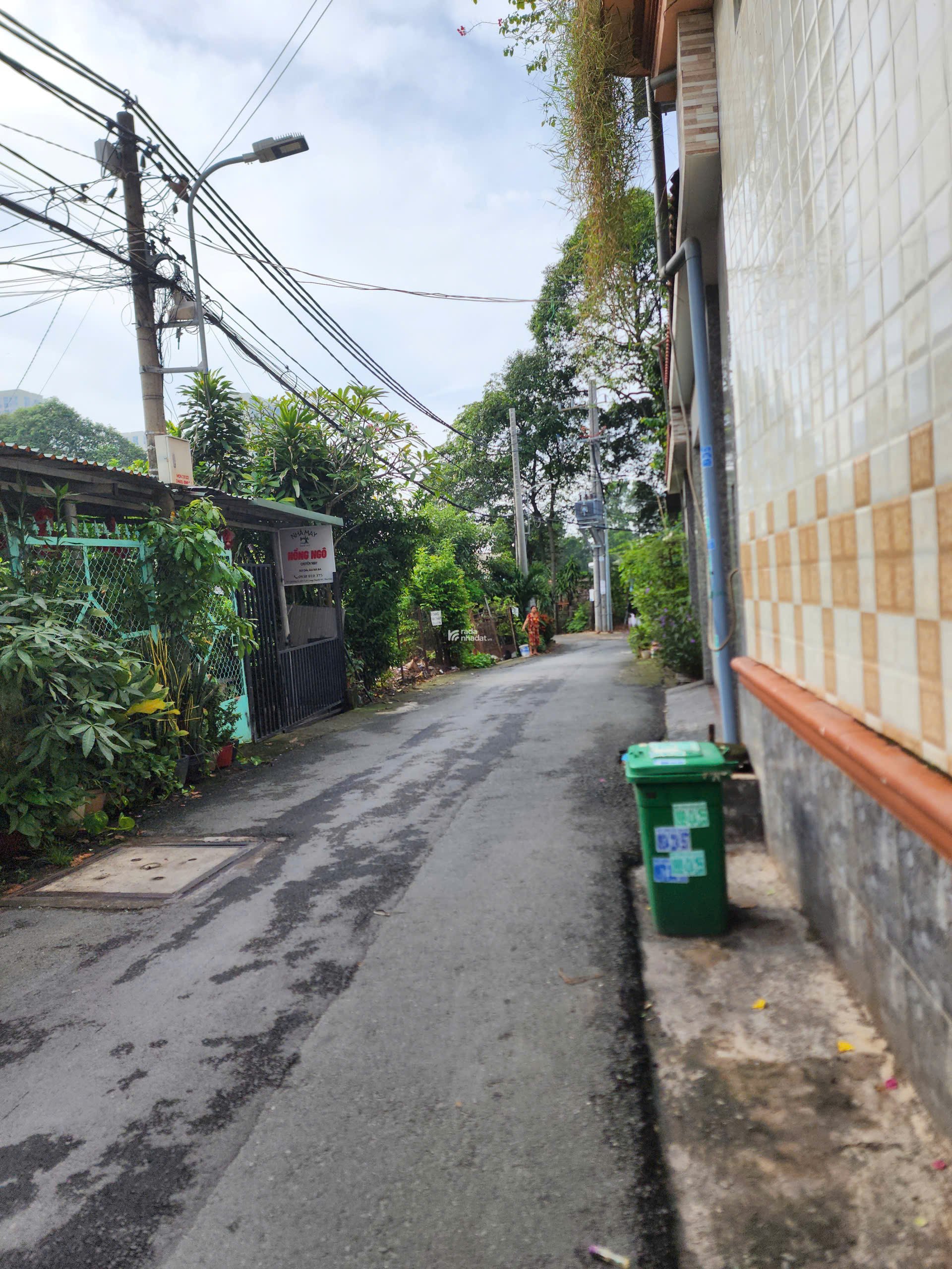  BÁN GẤP ĐẤT HXH  121M CHỈ 5 TỶ ĐS  SÁT VINHOME Q9