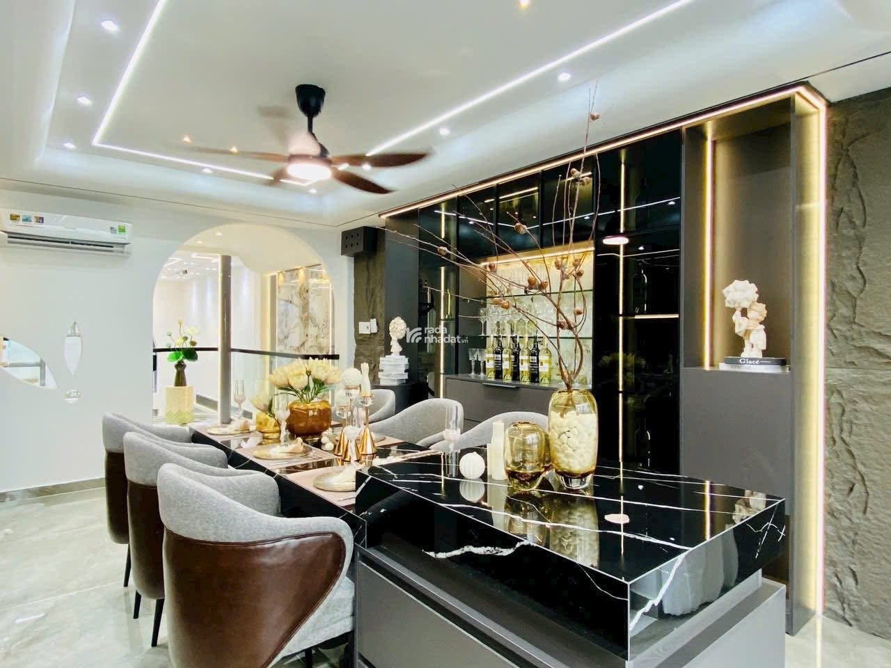 Sở Hữu Nhà Đẹp Trung Tâm Giá Bất Ngờ 5tỷ330tr, DT 57m2 đường TRẦN KHẮC TRÂN P15 PHÚ NHUẬN