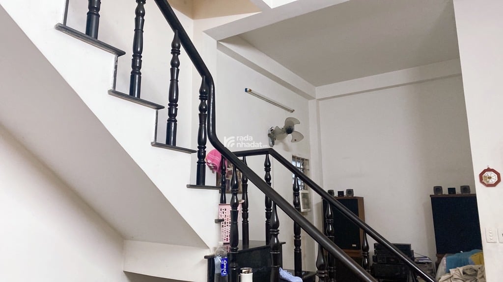 NGAY SÂN BAY, MTKD TRƯỜNG SA, BÌNH THẠNH, 43M2 CÓ KC Ở NGAY. GIẢM 350TR CHỈ CÒN 15T TL 