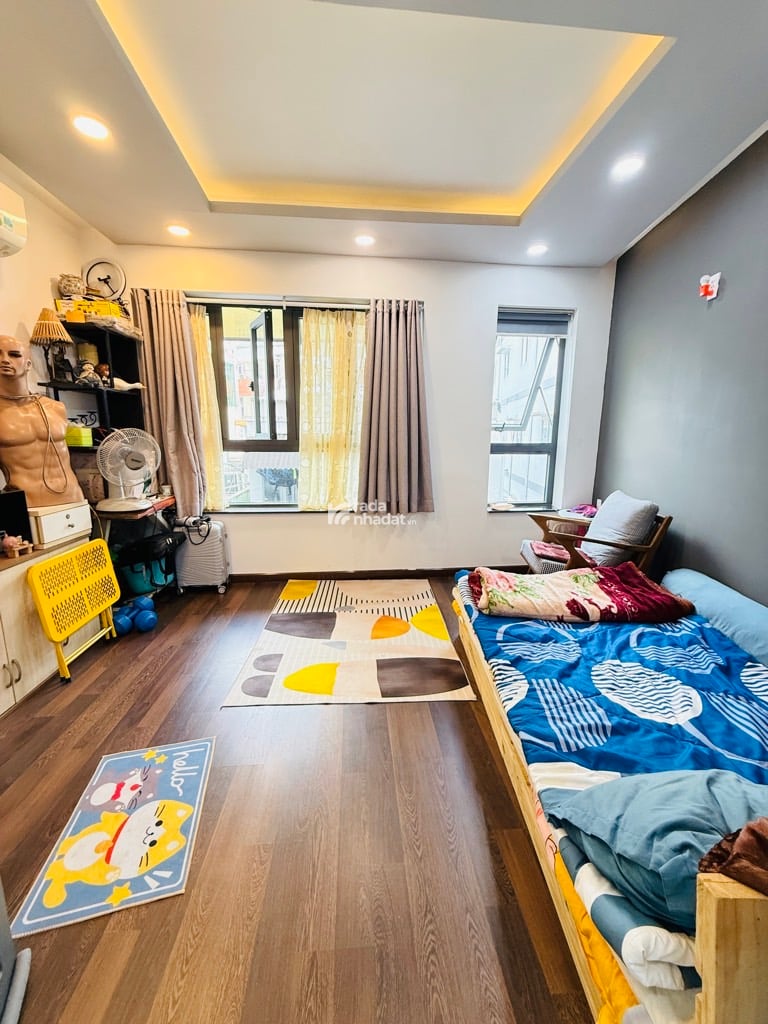 Bán gấp nhà phố 4 tầng mới, Vòng xoay Lý Thái Tổ Q3, DTSD 81m2, Giá 6,5 tỷ TL