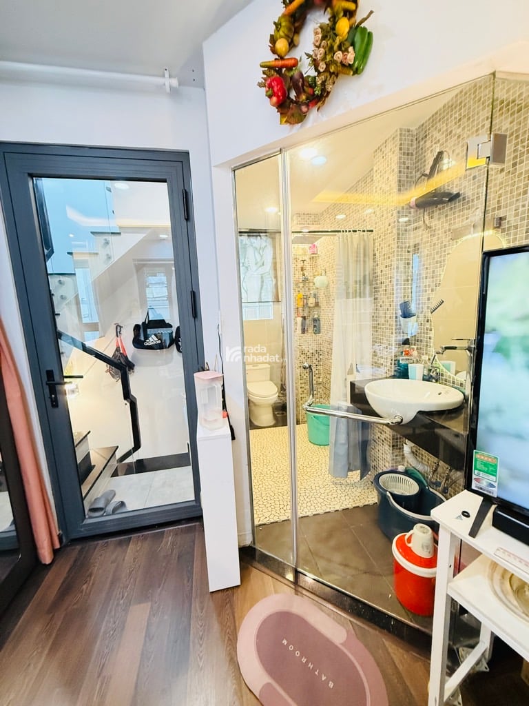 Bán gấp nhà phố 4 tầng mới, Vòng xoay Lý Thái Tổ Q3, DTSD 81m2, Giá 6,5 tỷ TL