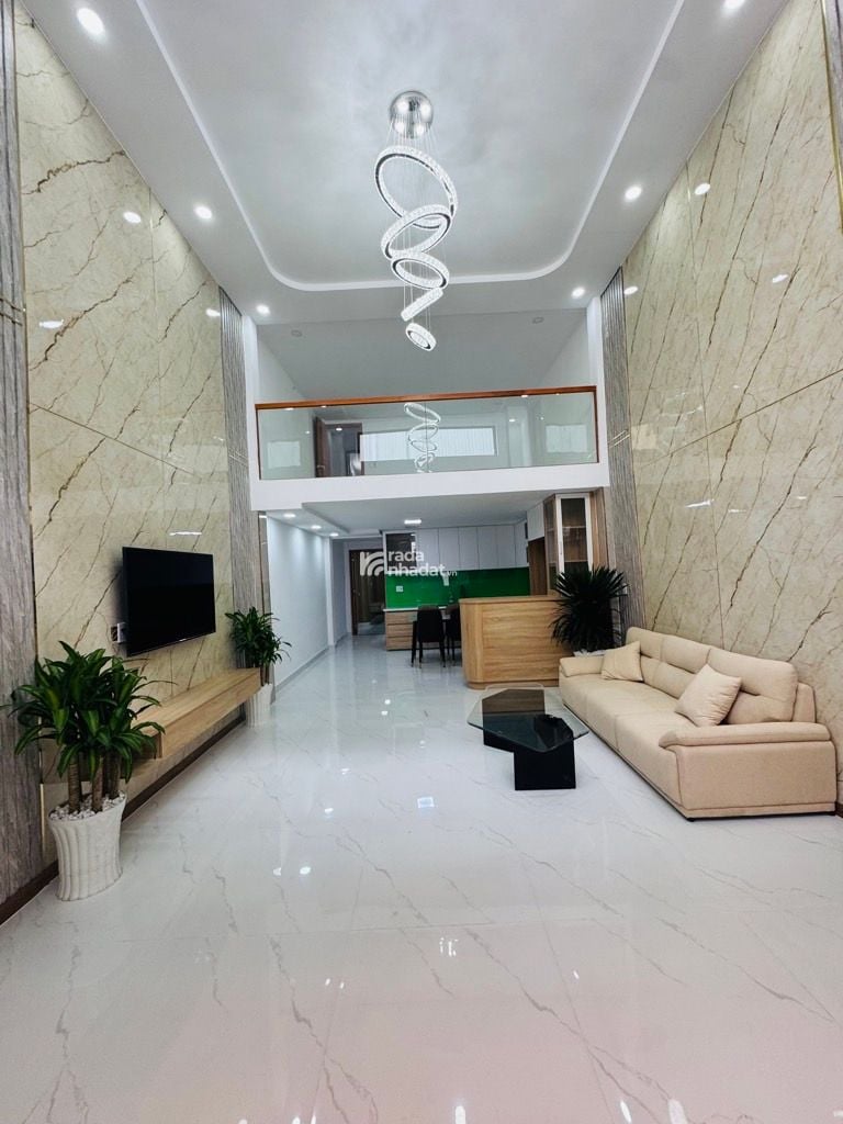 SÁT MẶT TIỀN TÊN LỬA, NHÀ 4 TẦNG, 86M2, 4.5x19M, 8.8 TỶ