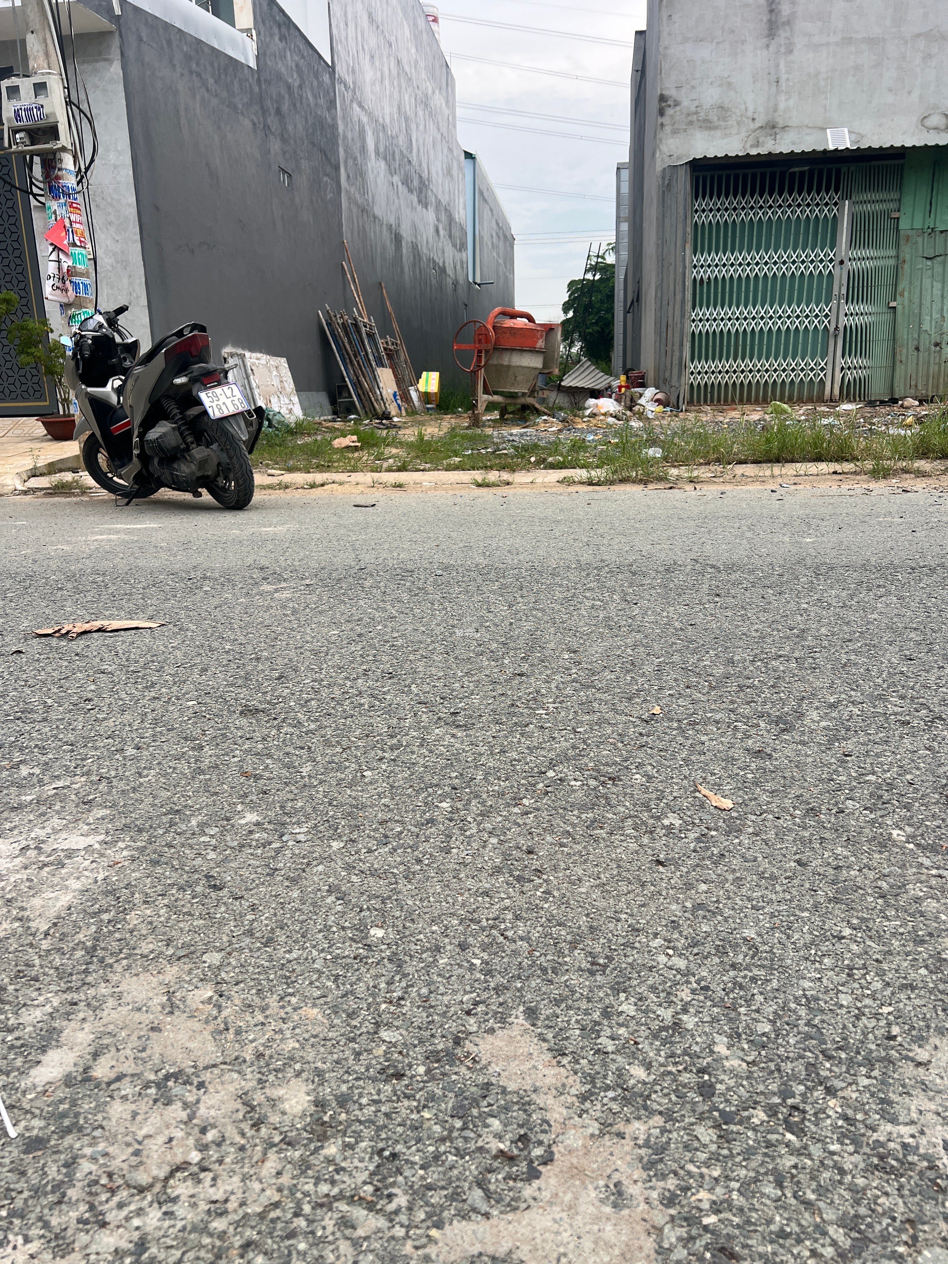 CHÍNH CHỦ cần bán lô đất dt 5x23m có shr, đường số 5 kdc Trần anh, Đức hòa, Long An 