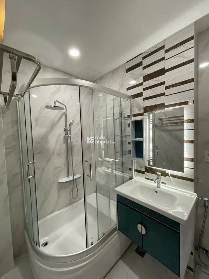 BÁN GẤP NHÀ ĐẸP. Đường THỐNG NHẤT,P11.Gò Vấp. 5 lầu. chỉ 12.5 Tỷ. Thương Lượng