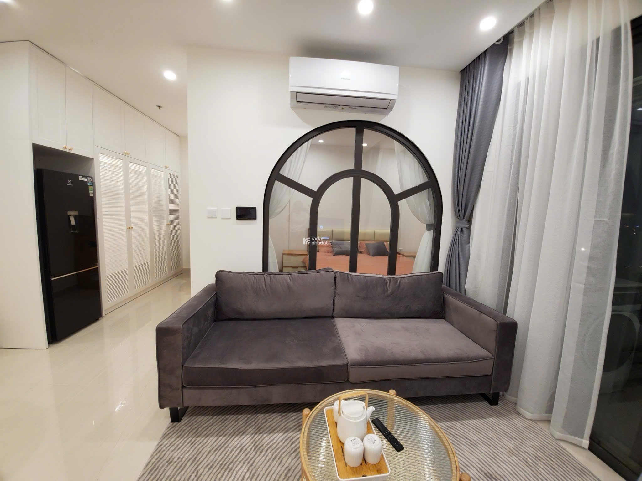 Bán căn hộ 1pn1 S403, Vinsmartcity, view thoáng đẹp nhất tòa, kèm nội thất trị giá 200triệu đ.. 