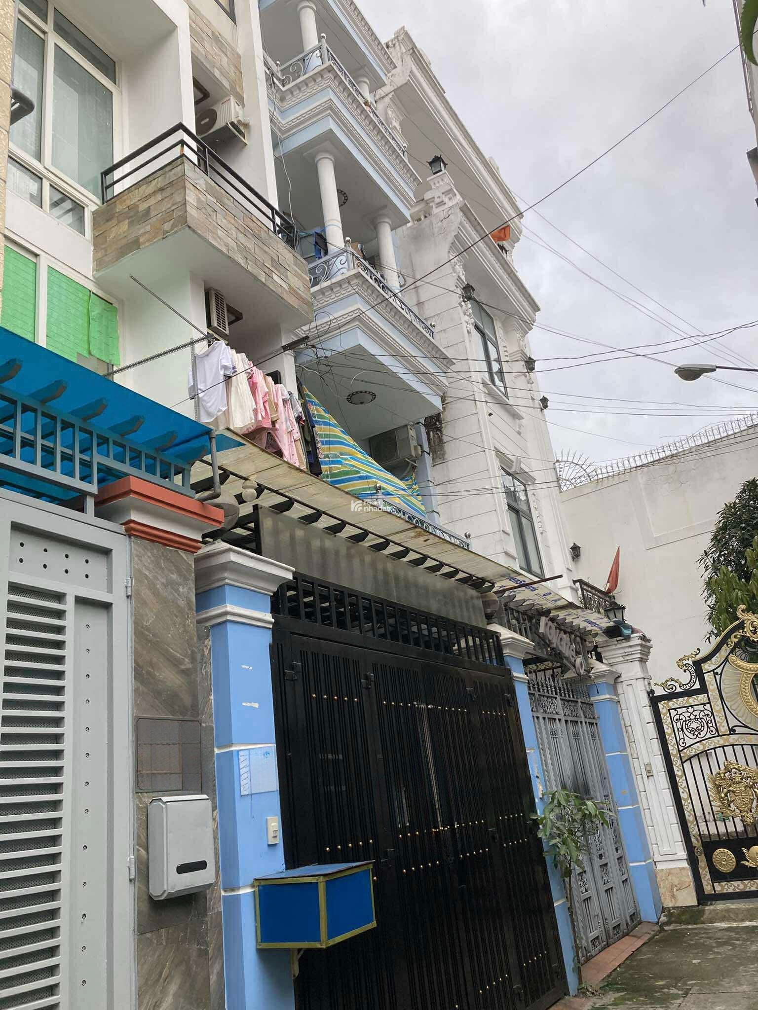 Nhà Hoàng Việt, Út Tịch, Tân Bình, 4m x 15.5m, 4 tầng, 14 tỷ.