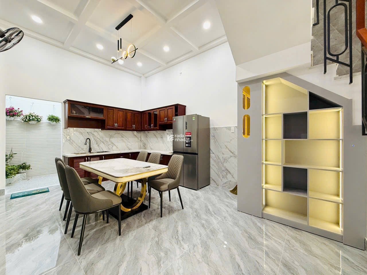 Bán nhà Vườn Lài An Phú Đông Q12 giá 2tỷ050tr DT 50m2, đang cho thuê 7tr/tháng
