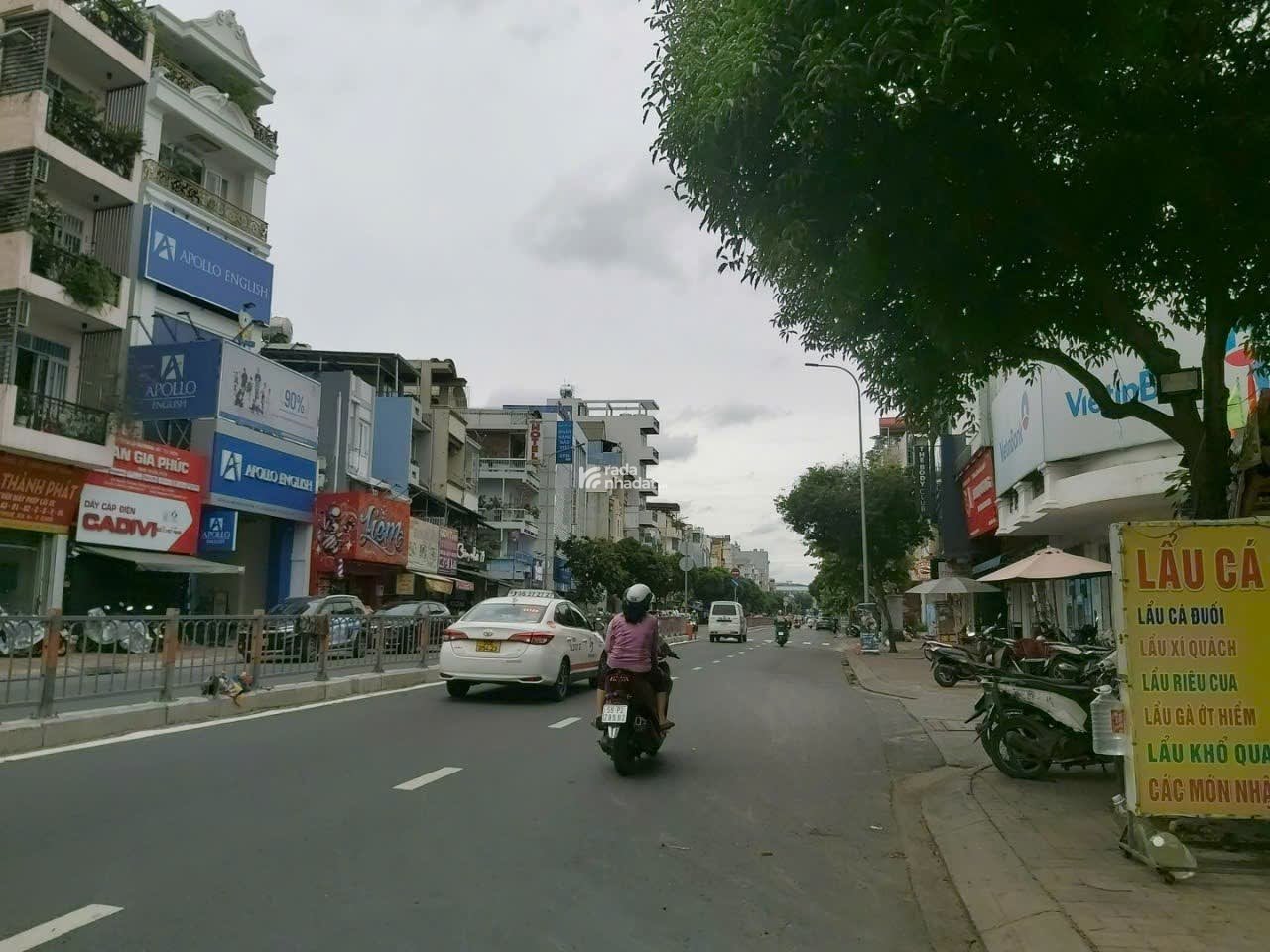 BÁN NHÀ GÒ VẤP, HẺM XE HƠI PHẠM VĂN ĐỒNG,GẦN SÂN BAY, 80M, 8PN, HƠN 9 TỶ TL