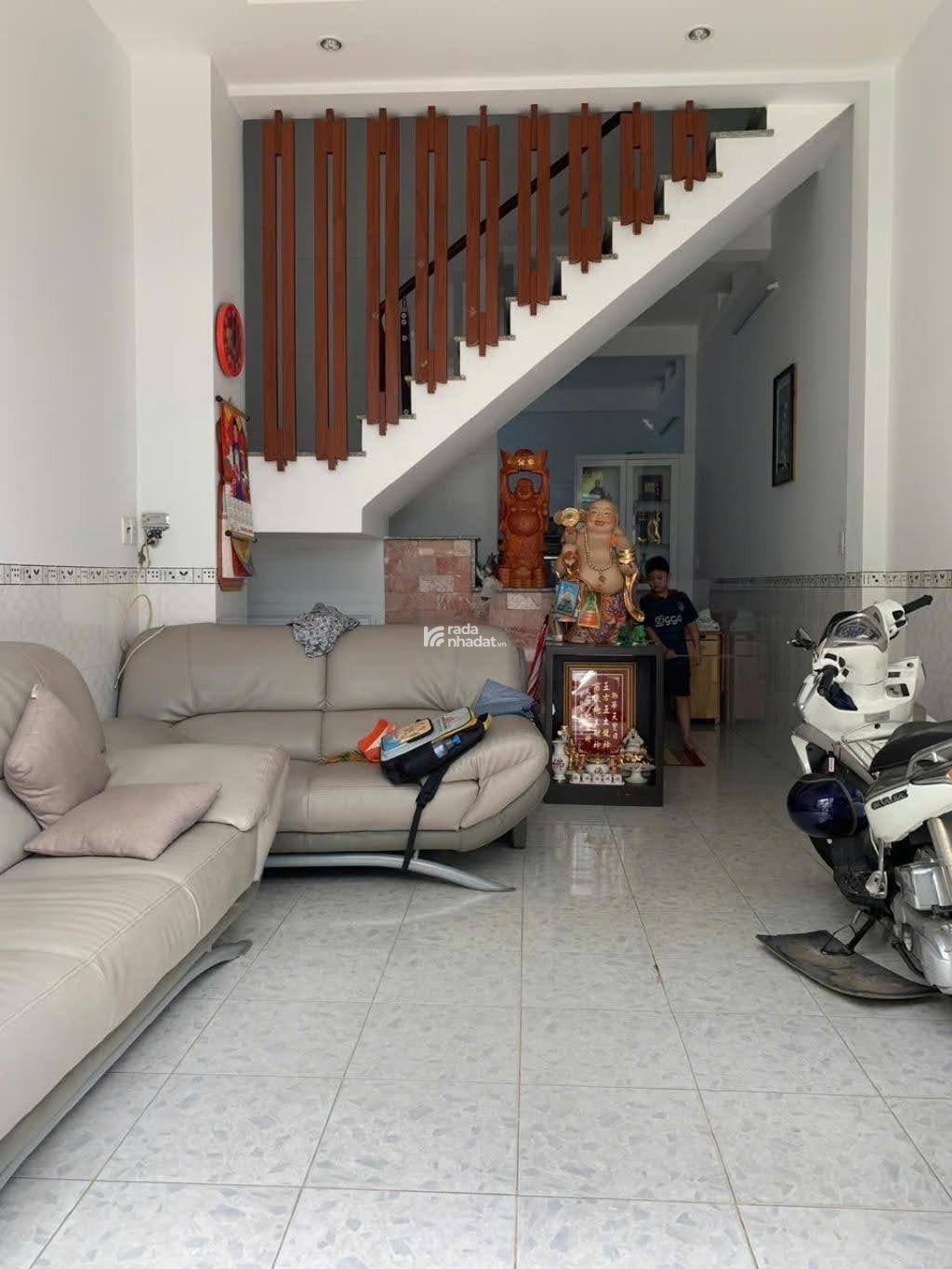 BÁN NHÀ GÒ VẤP, HẺM XE HƠI PHẠM VĂN ĐỒNG,GẦN SÂN BAY, 80M, 8PN, HƠN 9 TỶ TL