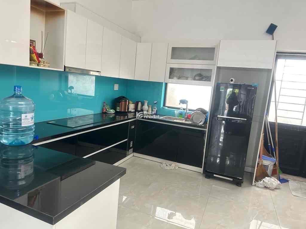 NHÀ 4 TẦNG GẦN TRƯỜNG ĐẠI HỌC SƯ PHẠM, ĐỐI DIỆN CÔNG VIÊN. TRUNG TÂM THÀNH PHỐ.