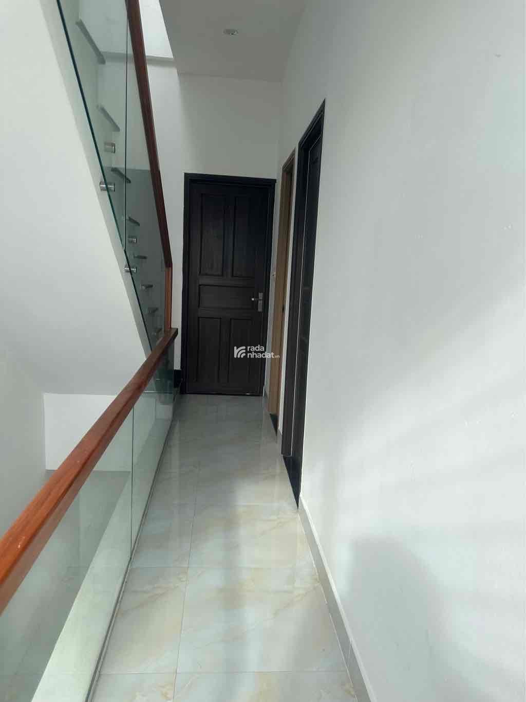 NHÀ 4 TẦNG GẦN TRƯỜNG ĐẠI HỌC SƯ PHẠM, ĐỐI DIỆN CÔNG VIÊN. TRUNG TÂM THÀNH PHỐ.