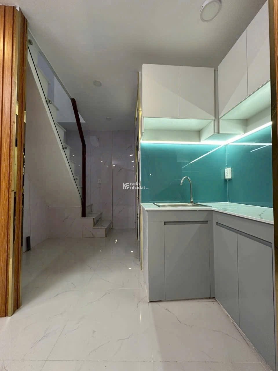 Bán nhà 2 lầu 33m2 sát mặt tiền đường Đặng Chất Phường 2 Quận 8, sổ riêng