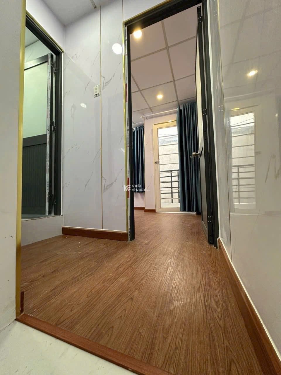 Bán nhà 2 lầu 33m2 sát mặt tiền đường Đặng Chất Phường 2 Quận 8, sổ riêng