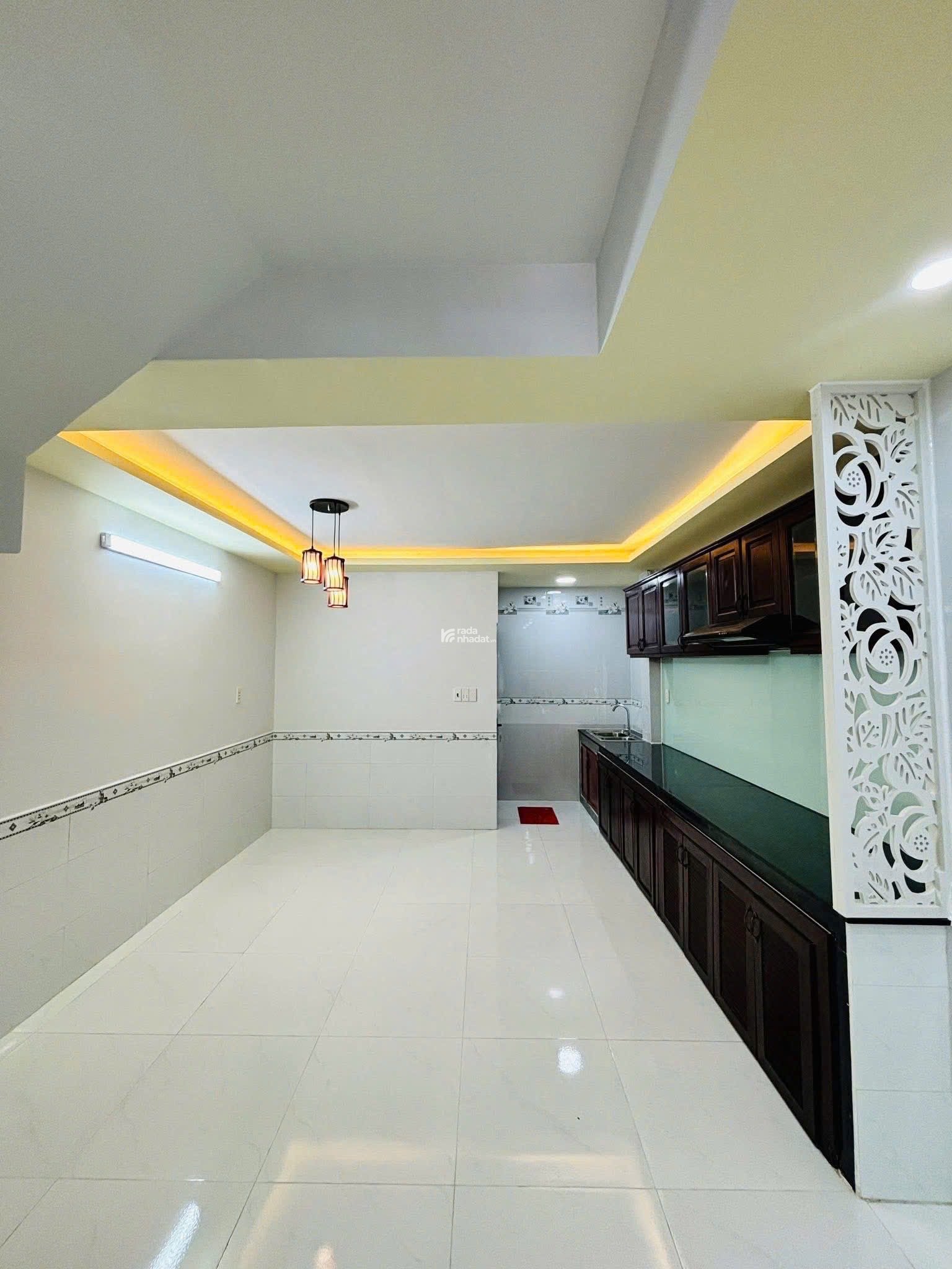 Cực sốc! Bán nhà Nơ Trang Long, P13, Bình Thạnh DT 67m2 giá chỉ 3tỷ050tr. SHR