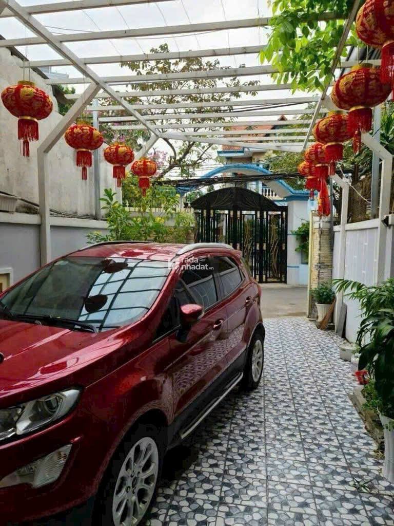 CHÍNH CHỦ BÁN NHÀ VỀ HN GIÁ CỰC TỐT - NHANH MỚI KỊP .HẺM XE TẢI THÔNG 1 TRỤC THẲNG