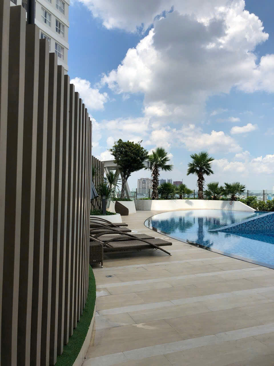 Cho thuê căn Offictel Sunrise City View Quận 7
