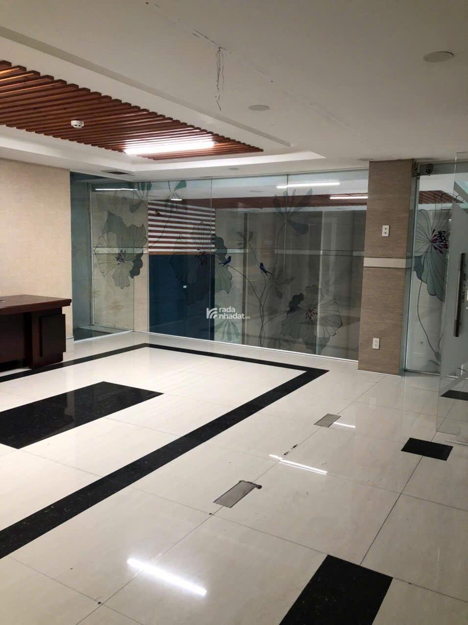 Giảm sốc 3 tỷ mặt tiền Nguyễn Chí Thanh quận 10 (DT 54m2 nhà 4 tầng ) tiện ở liền