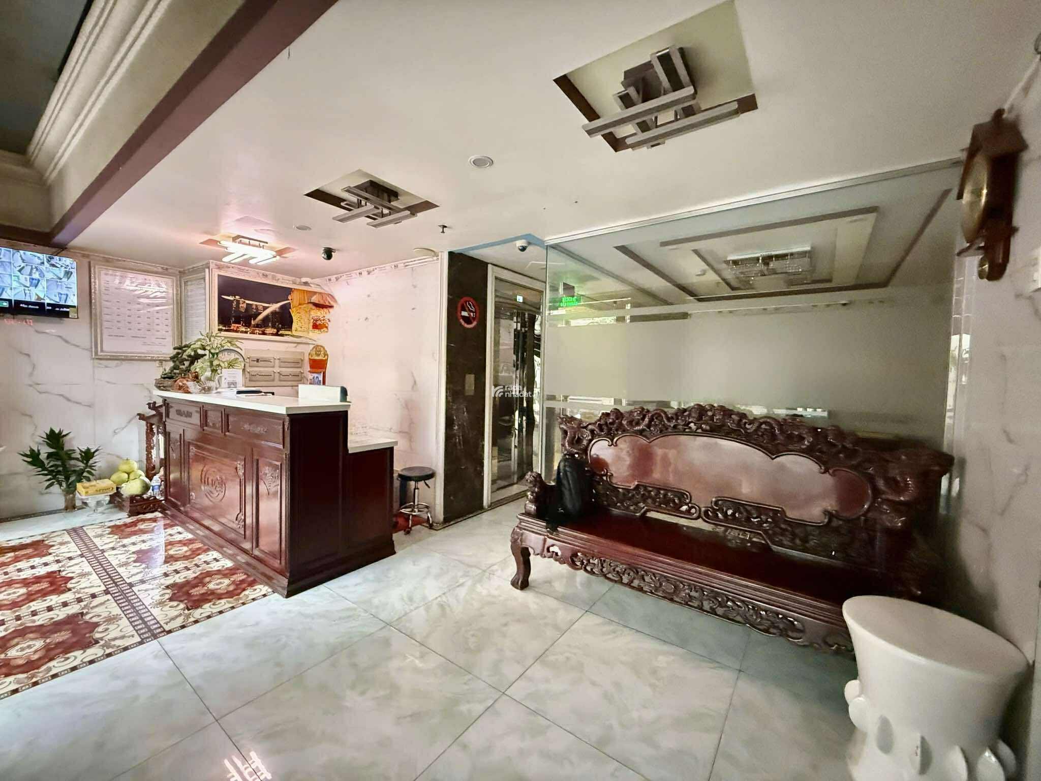 KHÁCH SẠN 7 TẦNG K300 HOÀNG HOA THÁM - DÒNG TIỀN 220TR/THÁNG - 58.5 TỶ