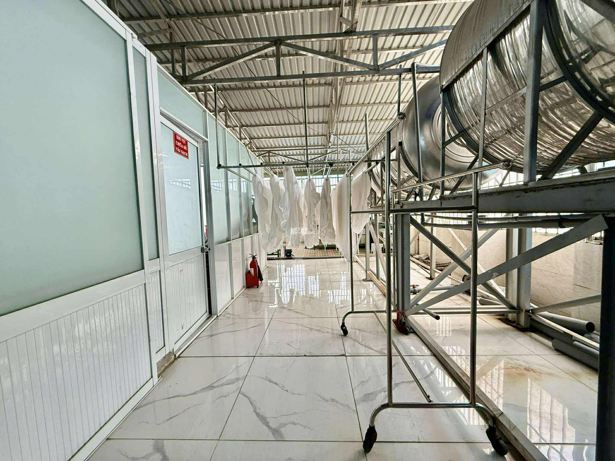 KHÁCH SẠN 7 TẦNG K300 HOÀNG HOA THÁM - DÒNG TIỀN 220TR/THÁNG - 58.5 TỶ