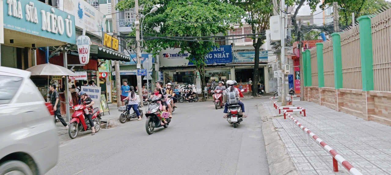 Mặt tiền nhánh đường Thống Nhất  P11  Gò Vấp  Ngay trường Nguyễn Du  4x15m  Giá 11 tỷ