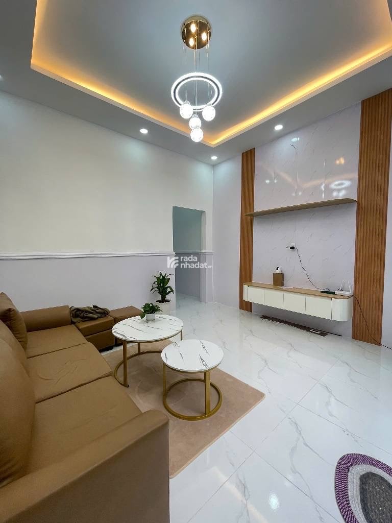 Bán nhà ngay bình long lê văn qưới ngã tư 4 xã