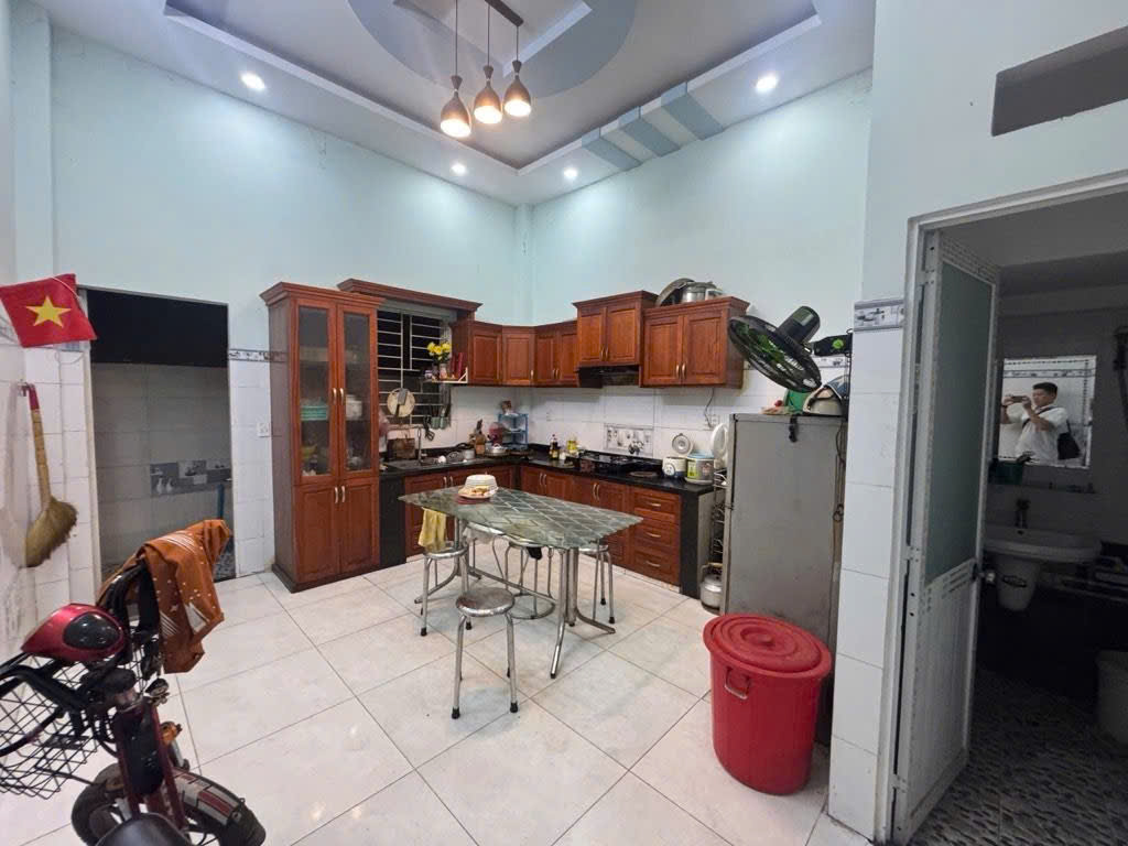 BÁN NHÀ HXH LÊ ĐÌNH CẨN,BÌNH TÂN (4,3m x 17m x 4 TẦNG) 7,2 TỶ TL