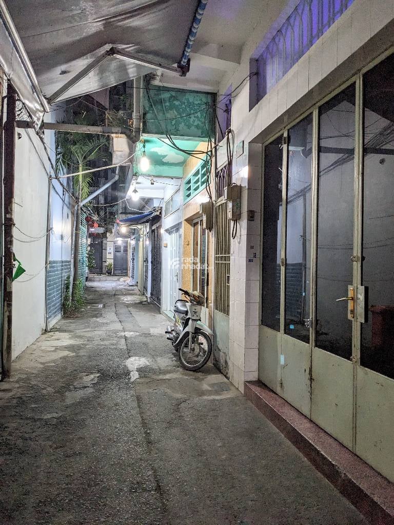 SÁT Q10, HXH CHỮ ĐỒNG TỬ, TÂN BÌNH, 36M2 CÓ KC Ở NGAY. GIẢM 550TR CHỈ CÒN 6.6T