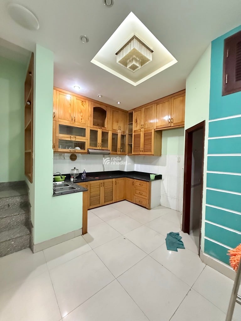 Nhà mặt tiền Hoa Lan Phú Nhuận - 1 hầm  4 tầng , giá tốt sẽ bán nhanh