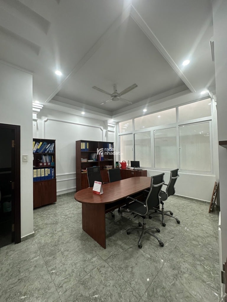 Bán nhà phố hẻm 497/ Phan Văn Trị 6 lầu ngang 5m 90m2 tiện làm VP view Emart chỉ 17.3 tỷ.