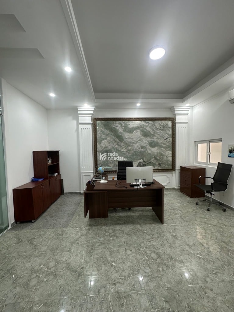 Bán nhà phố hẻm 497/ Phan Văn Trị 6 lầu ngang 5m 90m2 tiện làm VP view Emart chỉ 17.3 tỷ.