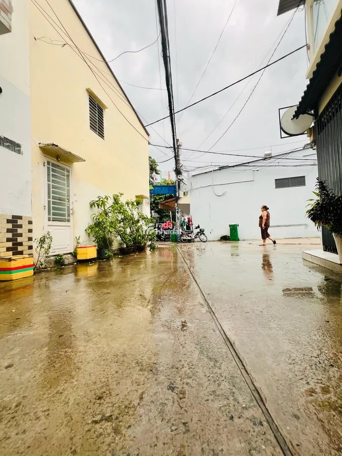 NHÀ ĐẸP BÁN GẤP Đường CÁCH MẠNG, P Tân Thành, Tân Phú. Hẽm Xe Hơi, Chỉ 5,2 Tỷ TL .
