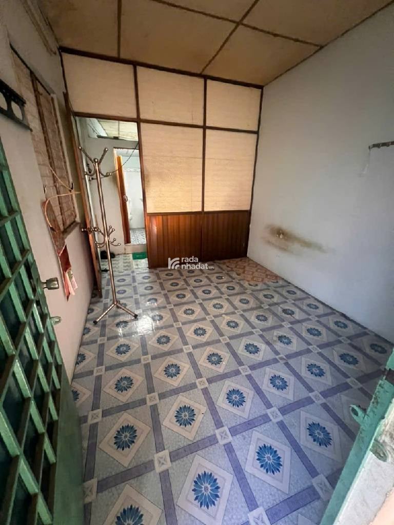 NGAY AEON MALL, HẺM XE HƠI GÒ DẦU, TÂN PHÚ, 24M2 NGANG HIẾM CÓ. GIẢM 550TR CHỈ 2.8T 