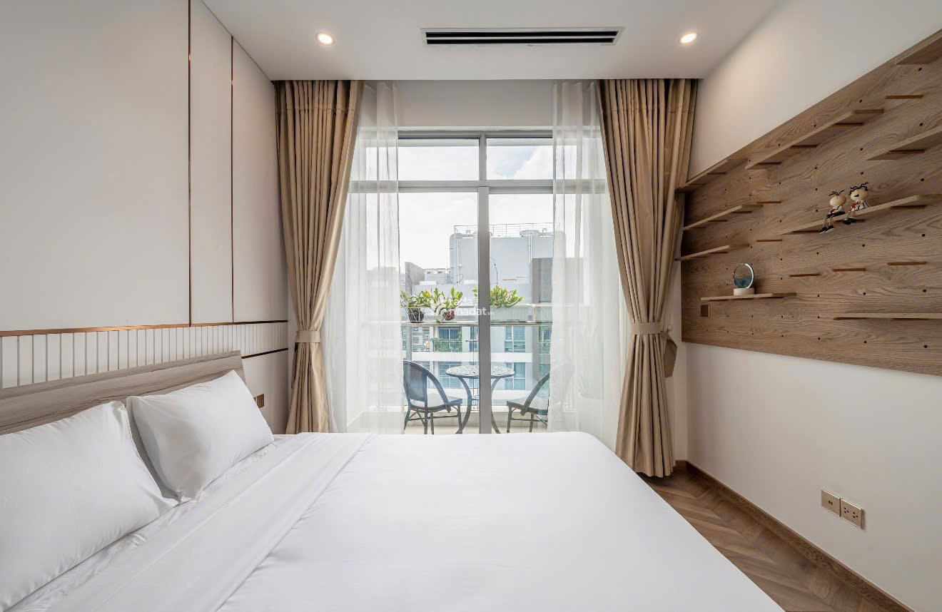 Cần bán gấp GIÁ TỐT căn góc Penhouse 4-42.04 Vinhomes Central Park (3 Ban công siêu rộng đẹp)