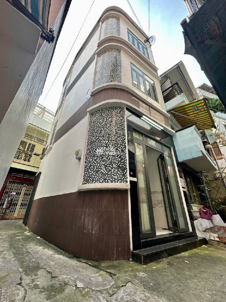 4 TẦNG - NGAY TRUNG TÂM Q10 - 26M2 - HẺM THÔNG - 4PN - LÝ THÁI TỔ - P.VƯỜN LÀI - Q10 -  5 TỶ 880