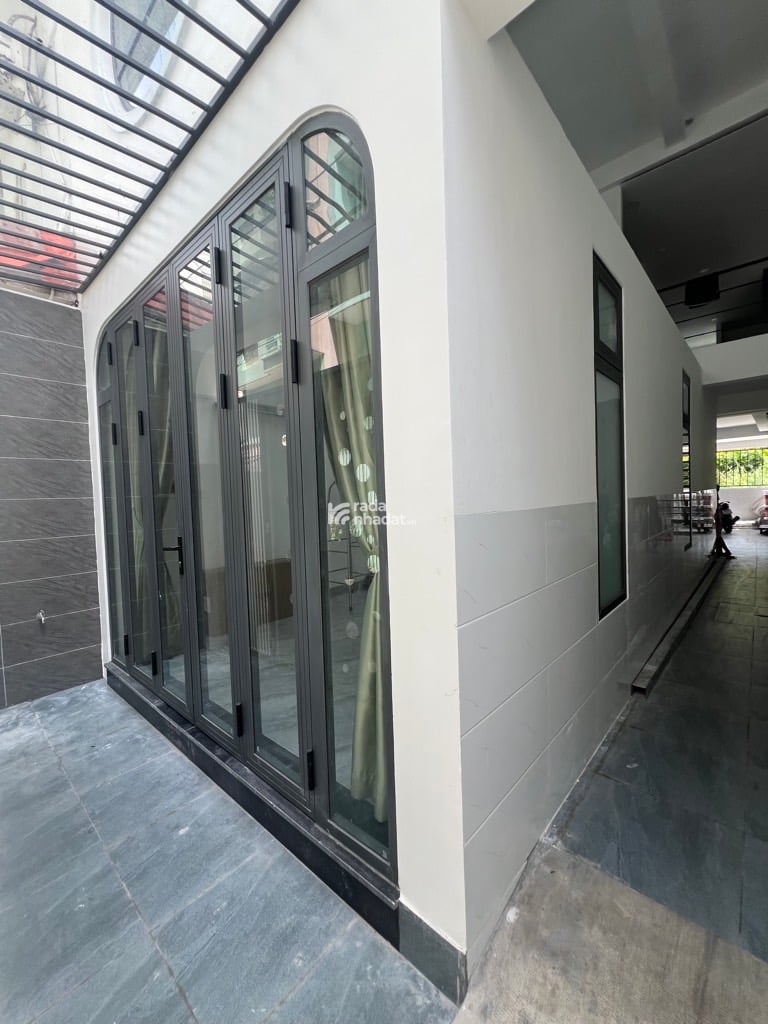 OTO ĐẬU CỬA - CHDV 5 TẦNG- BÙI VĂN BA - QUẬN 7 -THU NHẬP 80TR/THÁNG -DT: 4.7*16M- GIÁ 12 TỶ