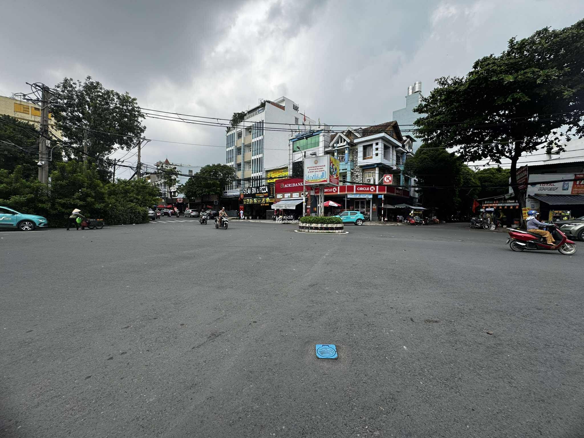 SIÊU PHẨM CHDV 6 TẦNG  HẦM - 120m2 (717) 2 MẶT TIỀN - DÒNG TIỀN 250TR/THÁNG