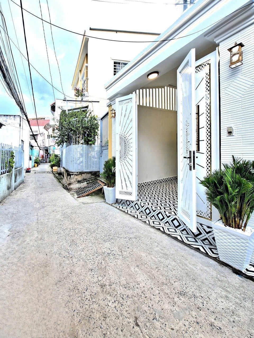 Bán nhà mặt hẻm, đường Dương Cát Lợi - thị trấn Nhà Bè - Liền Kề Q7