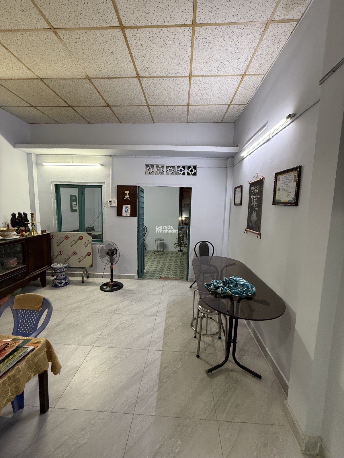 Bán nhà mặt tiền Tân Bình-ngang 4.2m-cạnh chợ sân gofl-sổ vuông-mua bán tấp nập