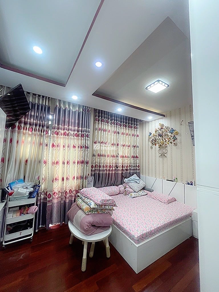 Bán nhà gần lê trọng tân bình hưng hoà